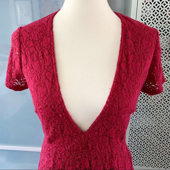 Show Me Your Mumu Eleanor Lace Maxi Dress in Red - Picture 3 of 15